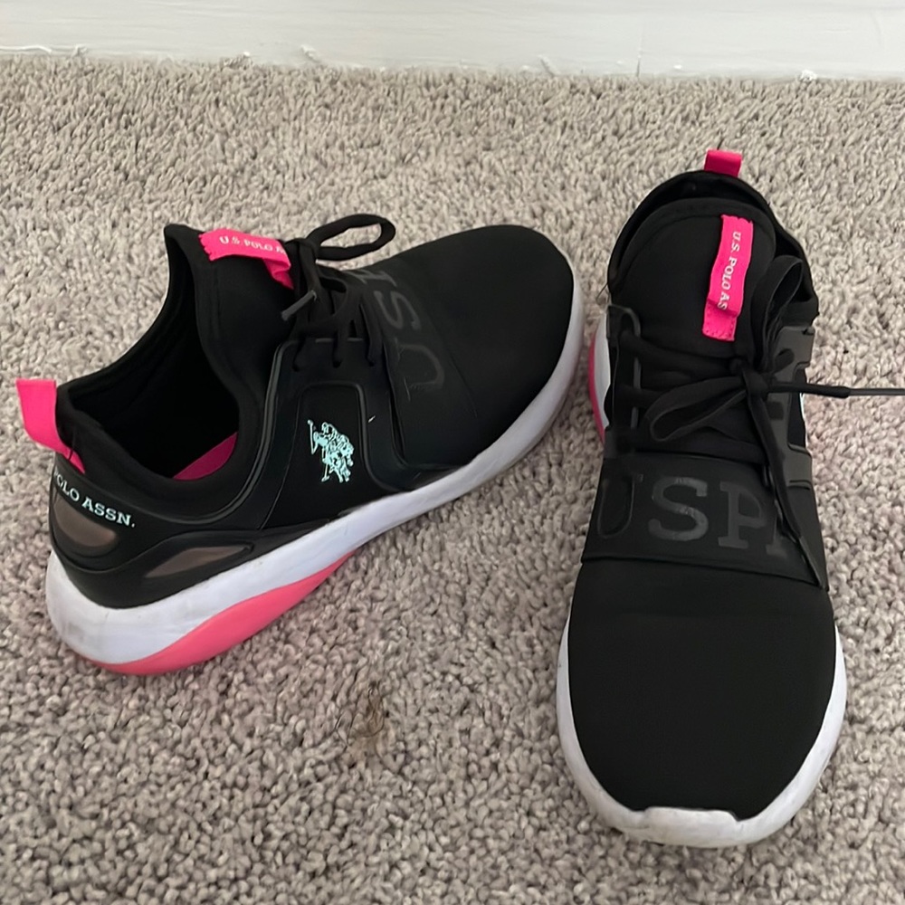 Brand u.s polo assn color pink and black size 7